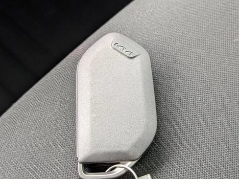 Used 2026 Kia Sportage LX FWD image 29