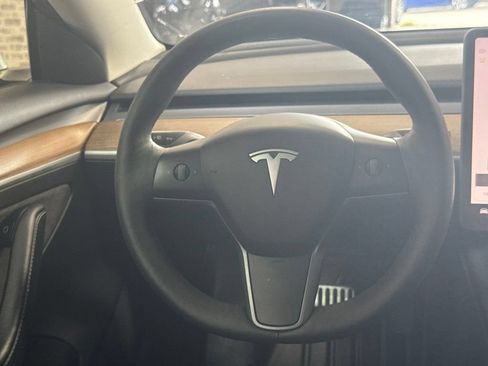 Used 2022 Tesla Model 3 Long Range AWD/4WD image 17