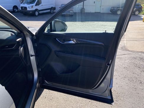 Used 2023 Buick Envision Preferred AWD/4WD image 33
