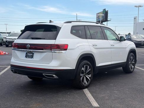 Used 2026 Volkswagen Atlas SE FWD image 5