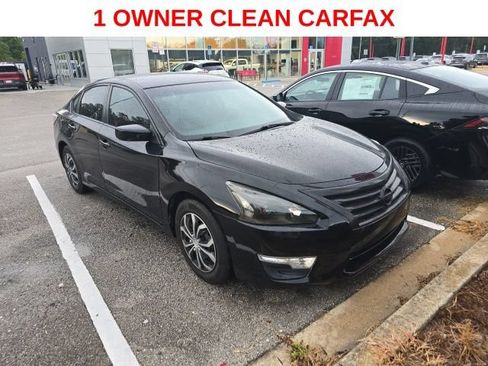 Used 2015 Nissan Altima 2.5 S FWD image 1