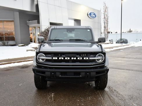 Used 2023 Ford Bronco Outer Banks image 10