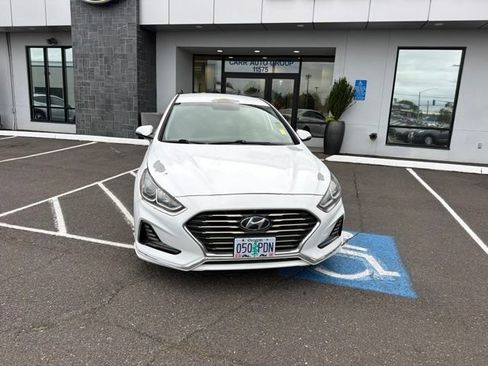 Used 2018 Hyundai Sonata SEL FWD image 2