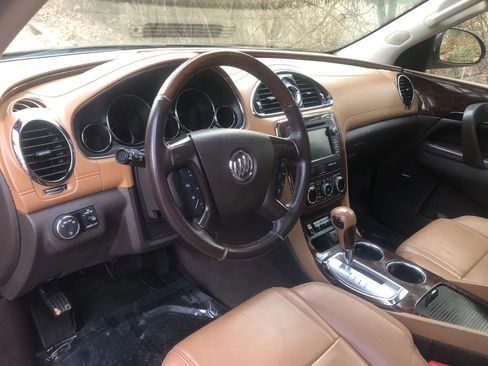 Used 2017 Buick Enclave Leather image 15