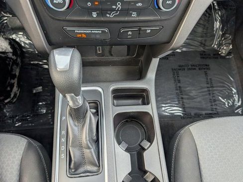 Used 2017 Ford Escape SE image 14