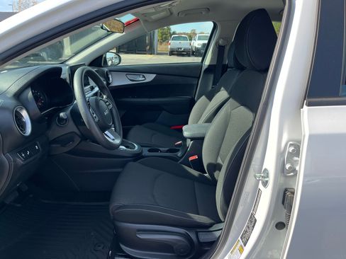 Used 2024 Kia Forte LXS w/ LXS Technology Package image 34