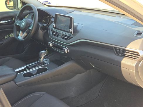 Used 2022 Nissan Altima 2.5 SV image 27
