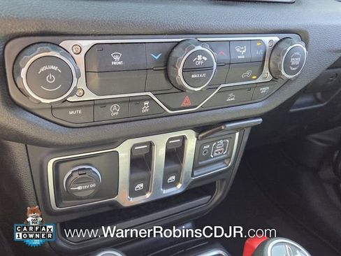 Used 2025 Jeep Wrangler Sport AWD/4WD image 20