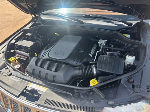 Used 2011 Jeep Grand Cherokee Overland Summit image 29