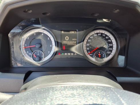 Used 2019 RAM 1500 Classic SLT AWD/4WD image 16