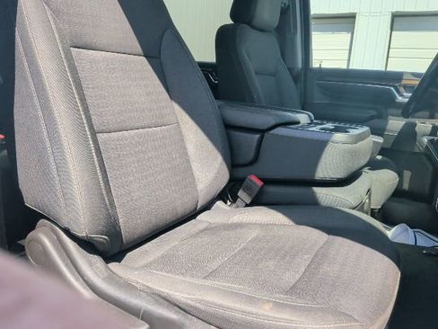 Used 2024 Chevrolet Silverado 2500 LT w/ Convenience Package image 17