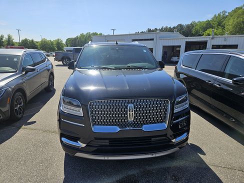 Used 2021 Lincoln Navigator L Reserve RWD image 2