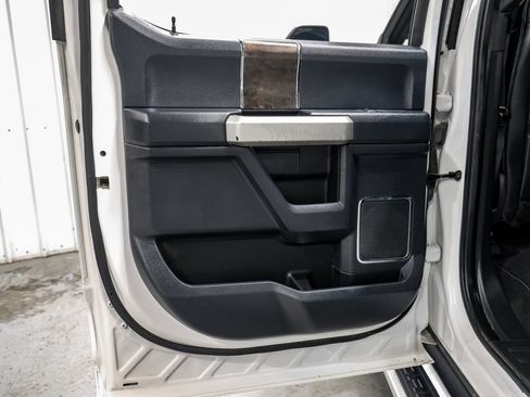 Used 2022 Ford F350 Lariat w/ Lariat Value Package AWD/4WD image 46