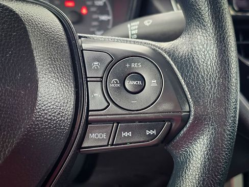 Used 2024 Toyota Corolla Cross AWD Hybrid image 19