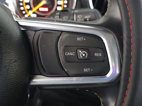 Used 2018 Jeep Wrangler Unlimited Sahara AWD/4WD image 29