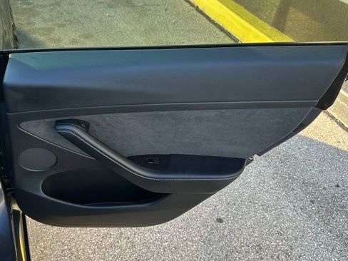 Used 2023 Tesla Model 3 Performance image 26