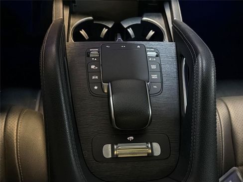 Used 2022 Mercedes-Benz GLS 450 4MATIC image 27