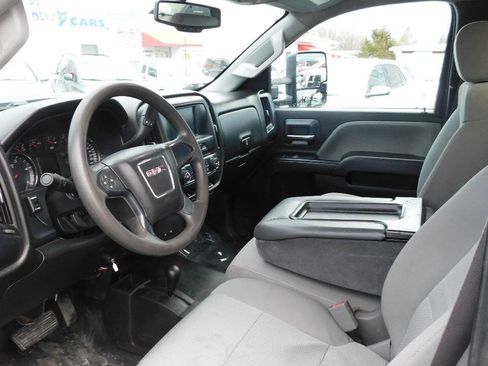 Used 2017 GMC Sierra 3500 4x4 Regular Cab image 27