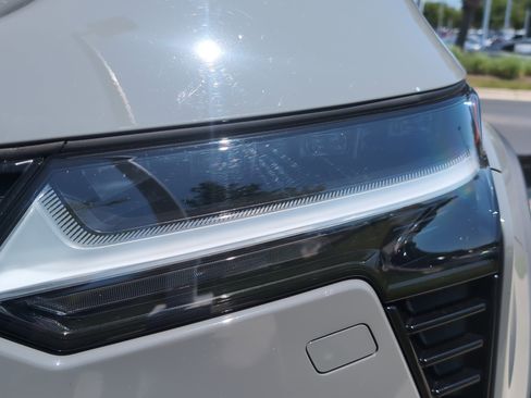 Used 2025 Lexus GX 550 image 6