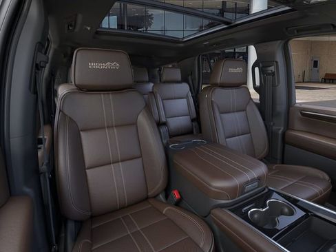New 2026 Chevrolet Tahoe High Country AWD/4WD image 16