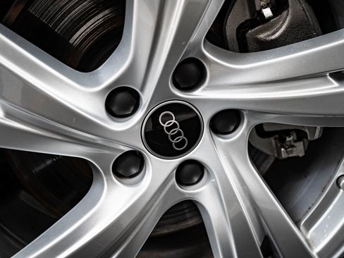 New 2025 Audi A5 2.0T Prestige image 8