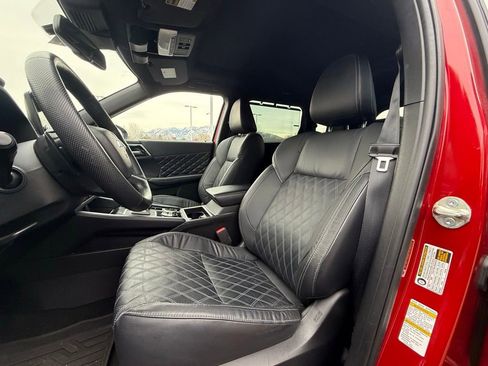 Used 2023 Mitsubishi Outlander SEL Black Edition image 10