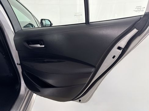 Used 2021 Toyota Corolla LE FWD image 27
