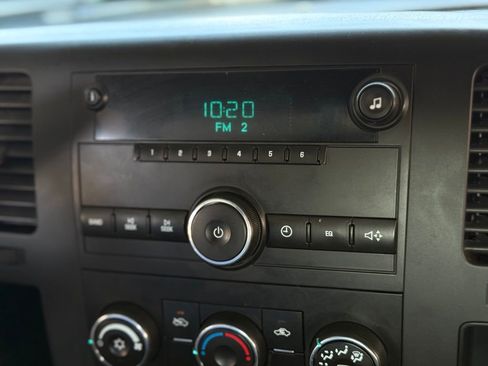 Used 2011 Chevrolet Silverado 2500 W/T image 40