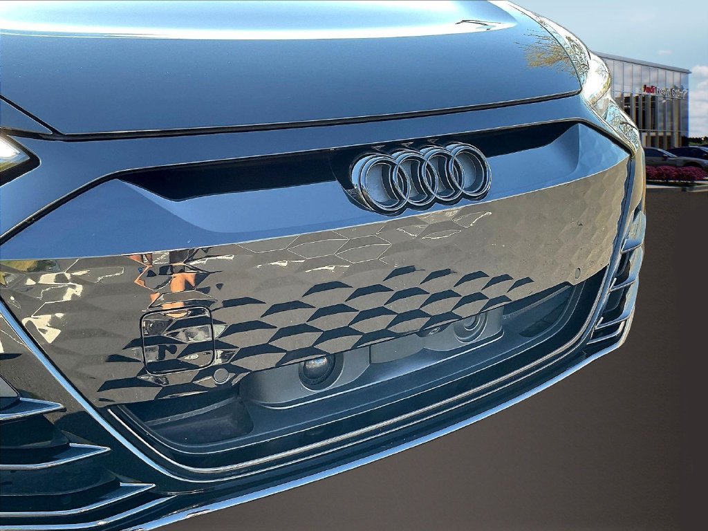 Used 2024 Audi RS e-tron GT w/ Carbon Performance Package AWD/4WD image 33