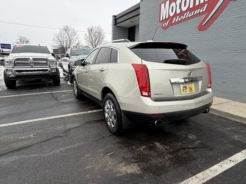 Used 2015 Cadillac SRX Luxury image 8