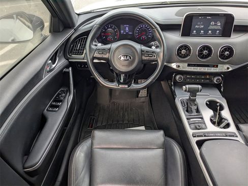 Used 2019 Kia Stinger GT image 15