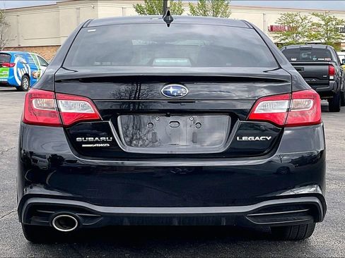Used 2018 Subaru Legacy 2.5i Premium w/ Moonroof Package AWD/4WD image 3