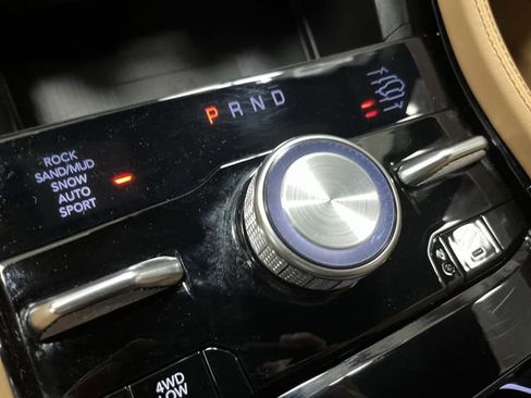 Used 2024 Jeep Grand Cherokee L Summit image 23