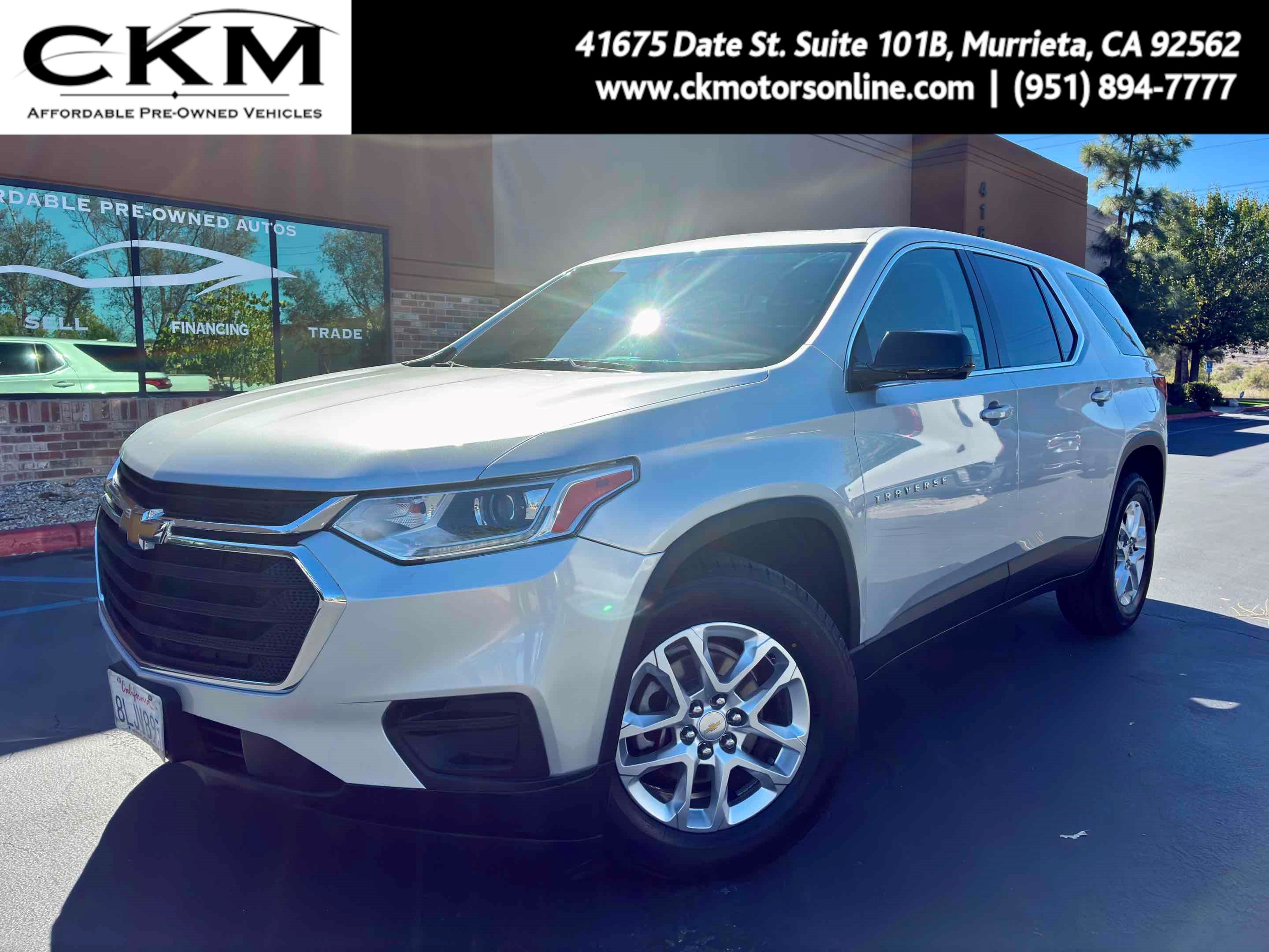 Used 2020 Chevrolet Traverse LS FWD image 1