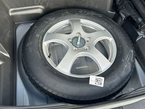 Certified 2024 Jeep Grand Cherokee Limited w/ Black Appearance Package image 45