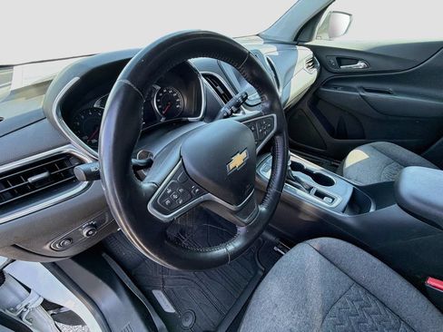 Used 2022 Chevrolet Equinox LT AWD/4WD image 11