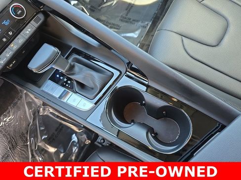 Used 2025 Hyundai Elantra Limited image 24