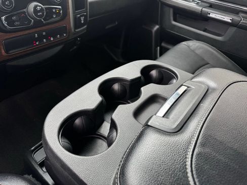 Used 2017 RAM 1500 Laramie image 27