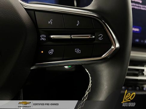 Used 2026 Chevrolet Traverse LT w/ Driver Confidence Package AWD/4WD image 11