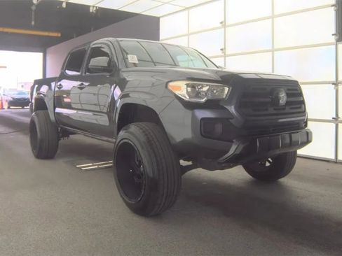 Used 2018 Toyota Tacoma SR w/ SR Convenience Package RWD image 4