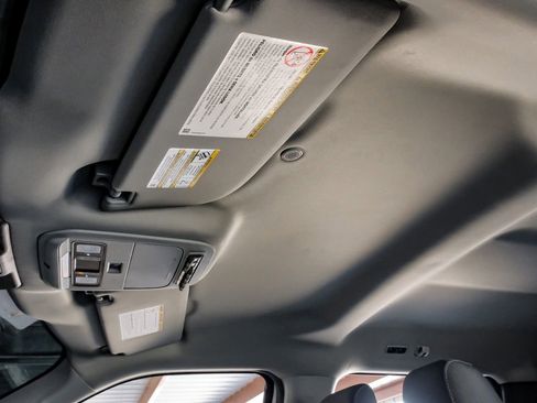 Used 2023 Ford F250 XL w/ STX Appearance Package image 27