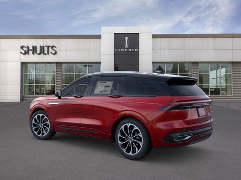 New 2026 Lincoln Nautilus Reserve image 4