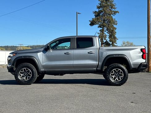 Used 2023 Chevrolet Colorado ZR2 w/ ZR2 Convenience Package III AWD/4WD image 5