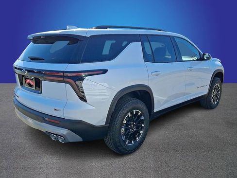 New 2026 Chevrolet Traverse Z71 w/ Enhanced Driving Package AWD/4WD image 3