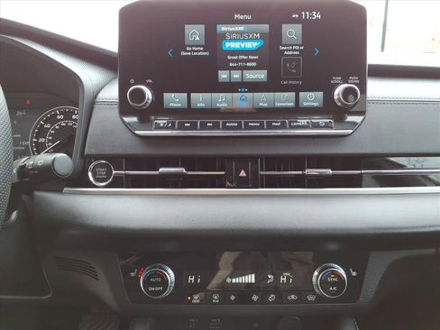 Used 2024 Mitsubishi Outlander SE image 21