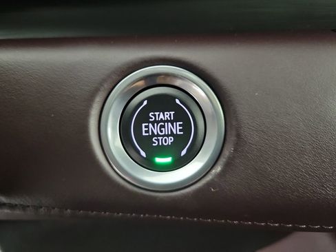 Certified 2021 Cadillac Escalade ESV Premium Luxury Platinum RWD image 31
