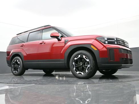 Used 2025 Hyundai Santa Fe SEL FWD image 23