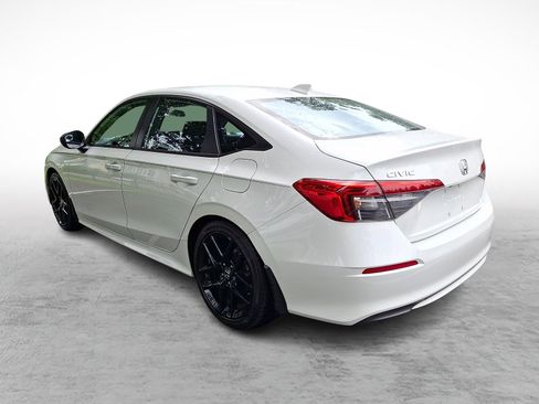 Used 2023 Honda Civic Sport image 4