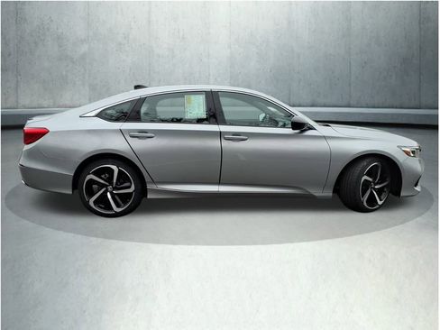 Used 2022 Honda Accord Sport image 24