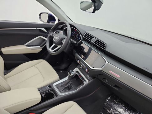 Used 2025 Audi Q3 2.0T Premium Plus AWD/4WD image 18